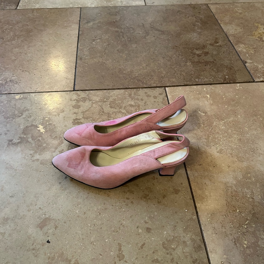 Chic Pink Slingback Heels